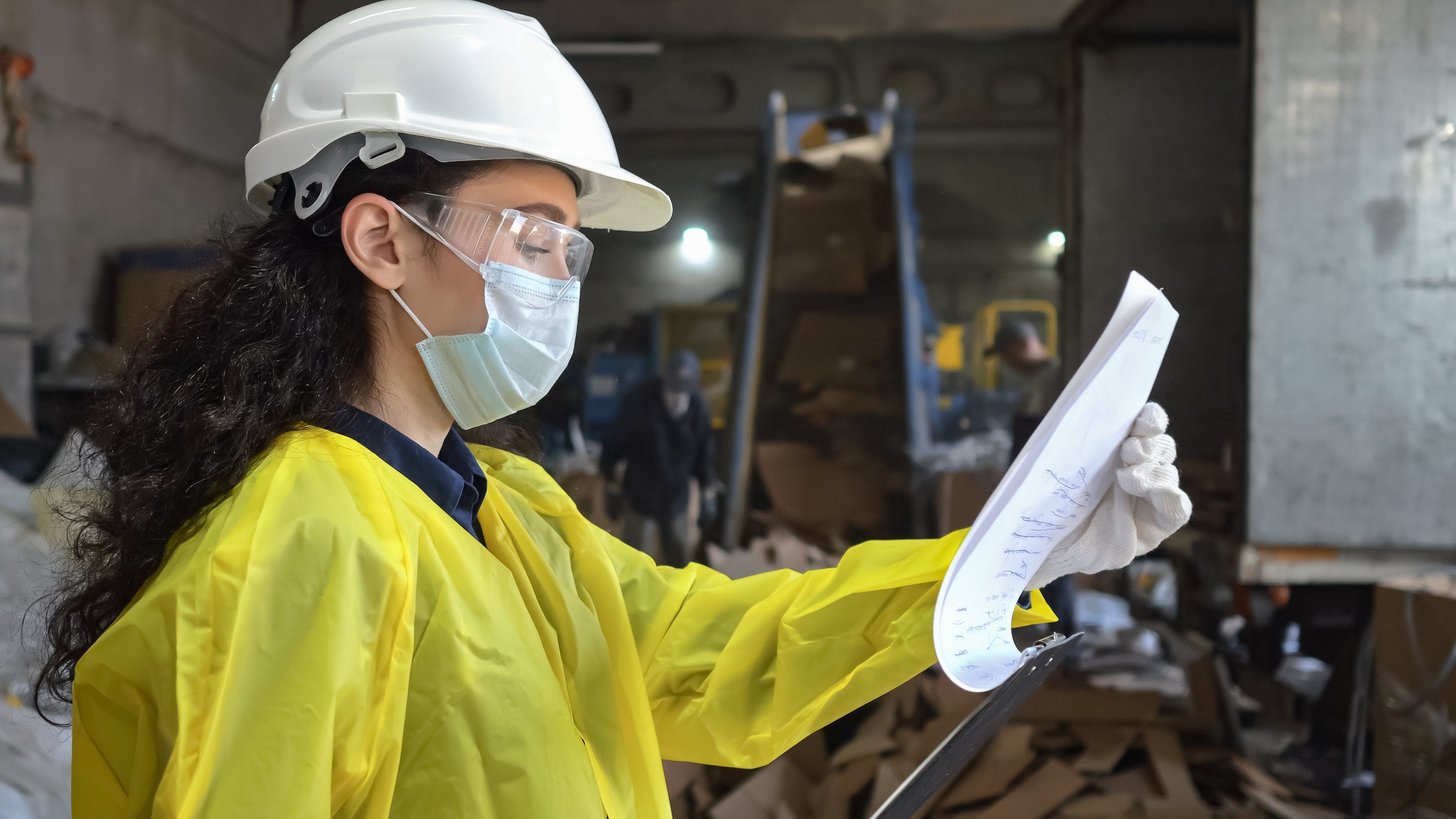 The Ultimate Guide to OSHA-Compliant PPE in 2025