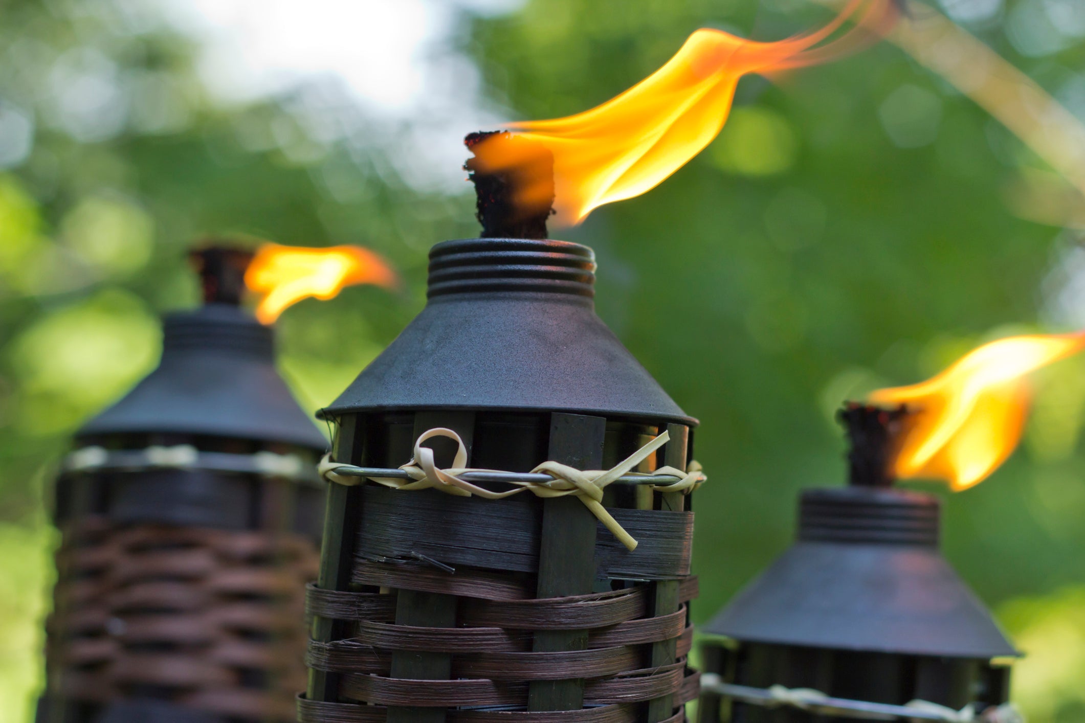 Citronella Lantern: The Ideal Outdoor Companion for Mosquito-Free Evenings