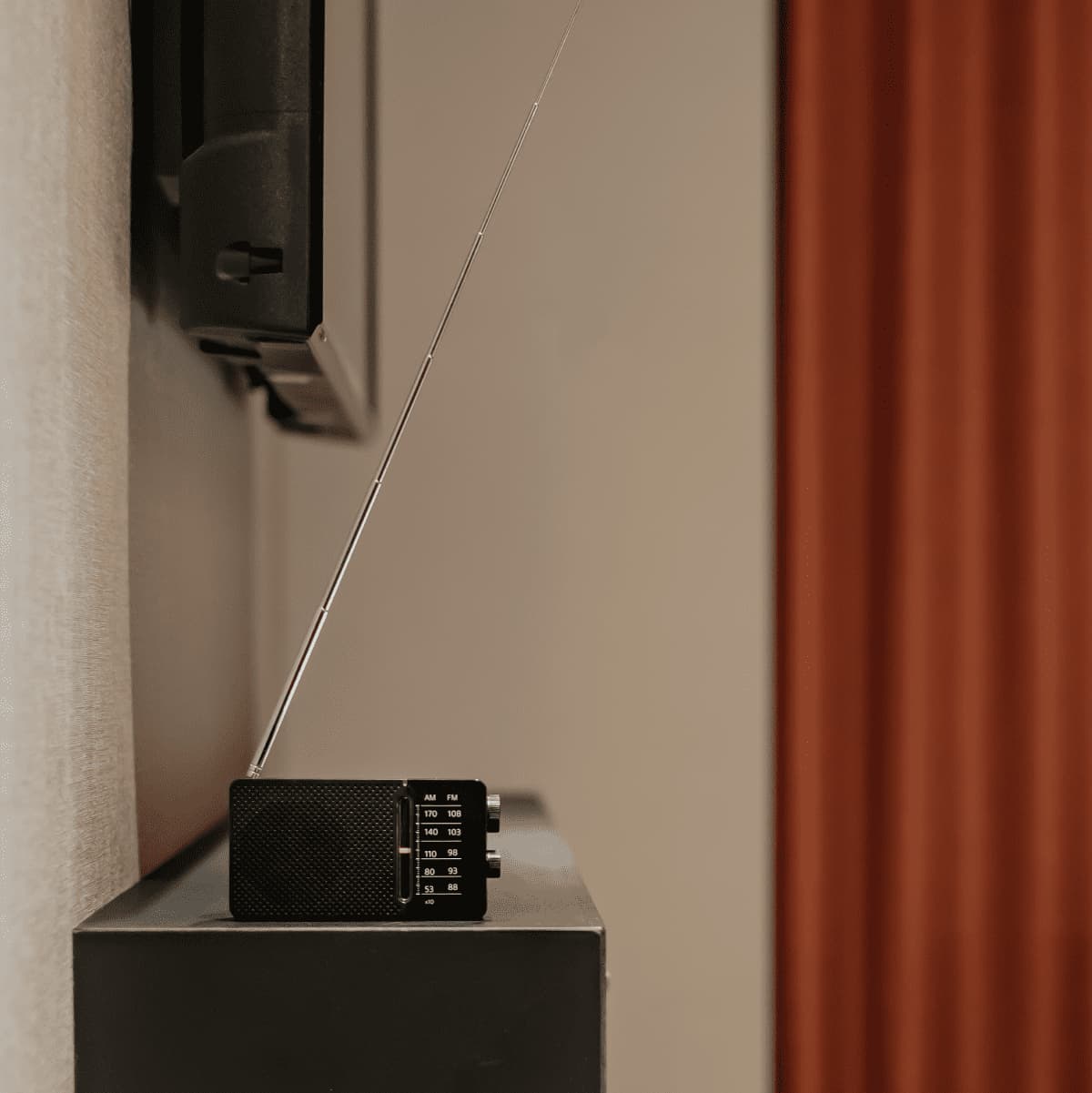 AM / FM Pocket Radio-eSafety Supplies, Inc