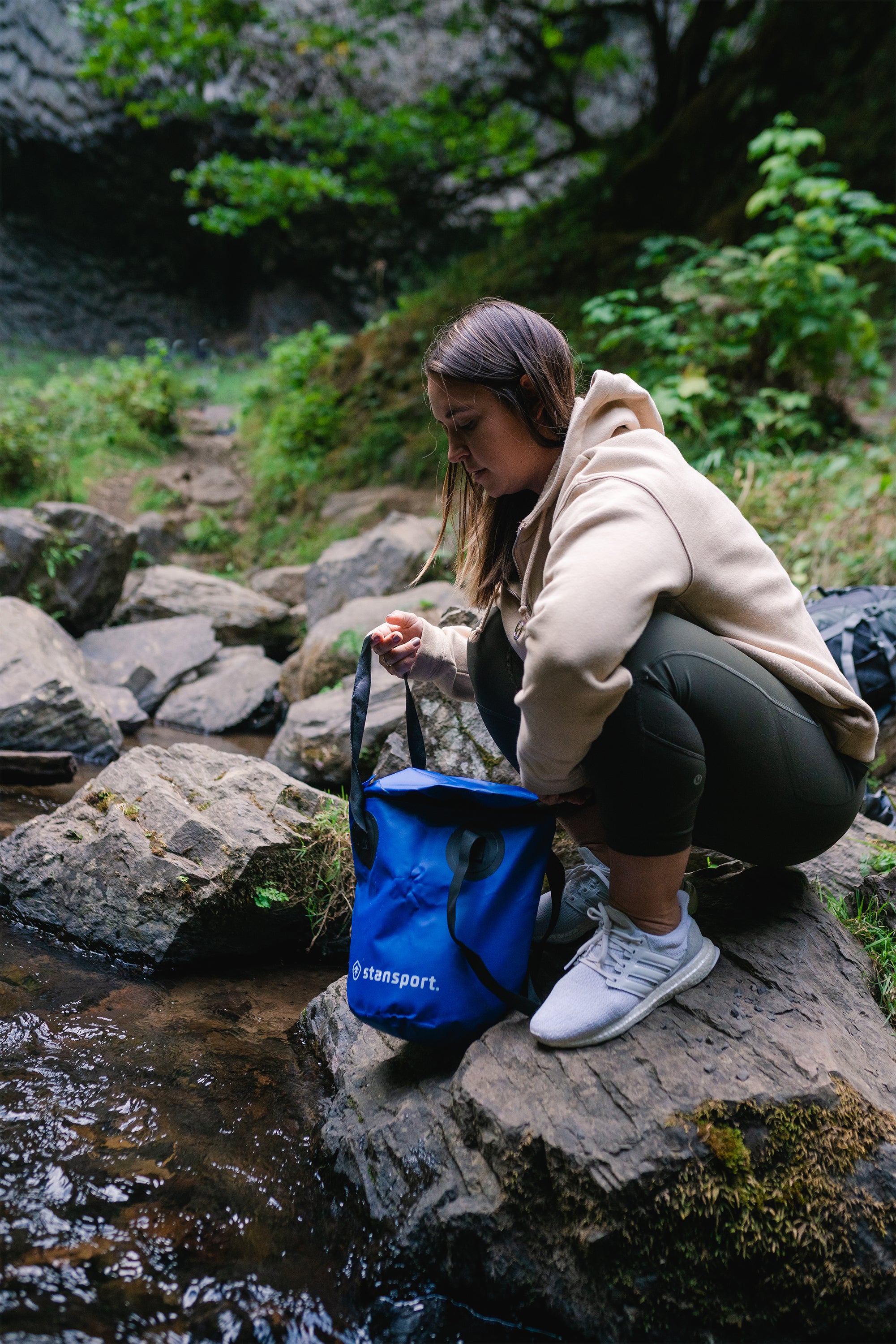Waterbucket - 12 Liter - With Zippered Top-eSafety Supplies, Inc