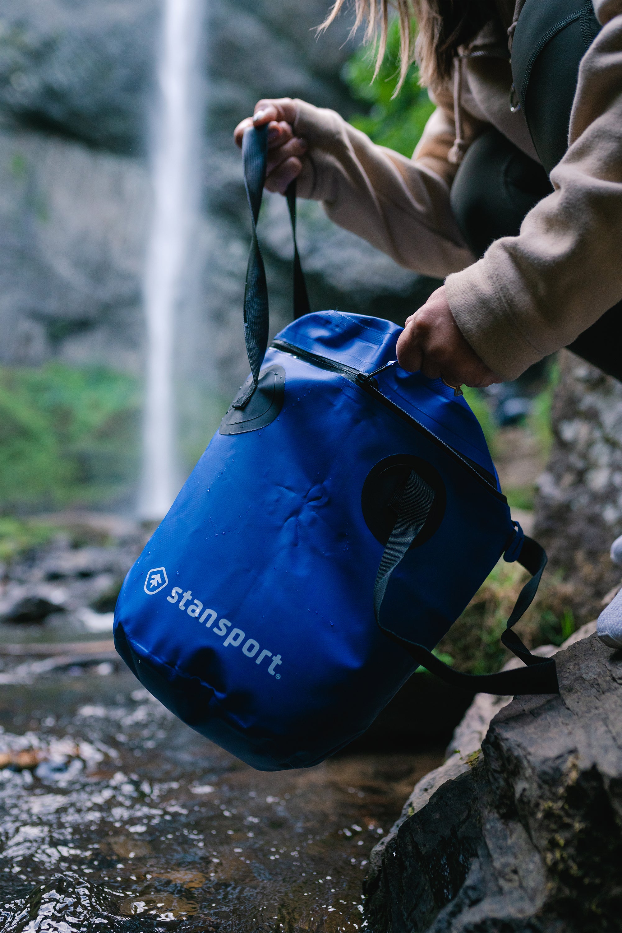 Waterbucket - 12 Liter - With Zippered Top-eSafety Supplies, Inc