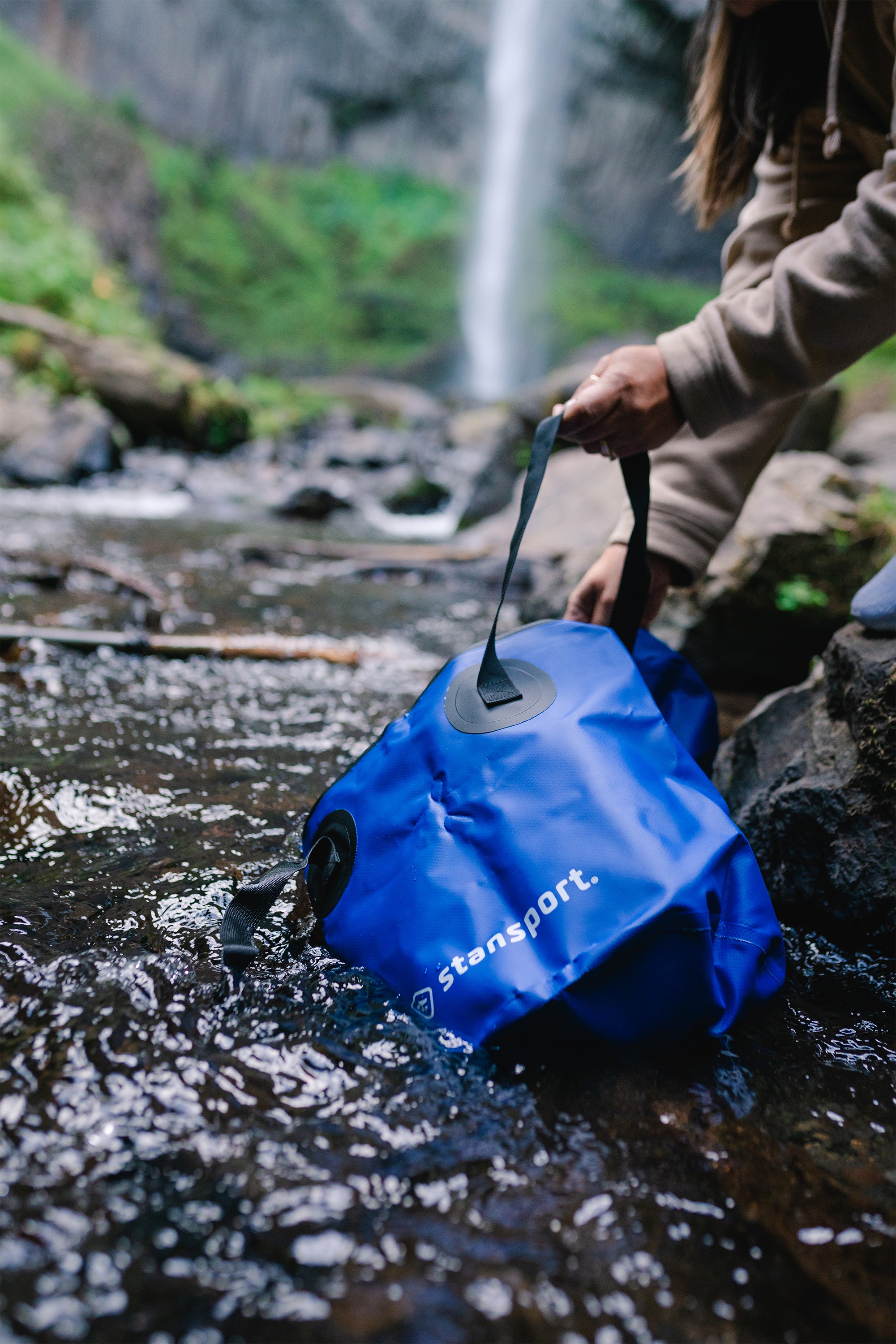 Waterbucket - 12 Liter - With Zippered Top-eSafety Supplies, Inc