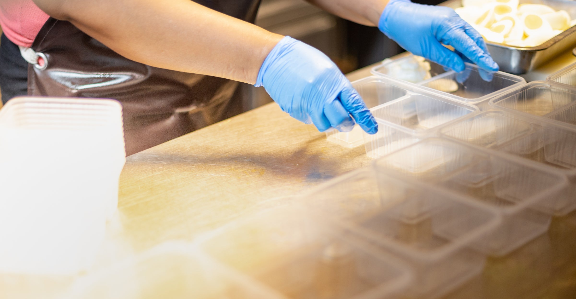 Disposable Gloves for Food Handling: FDA Requirements &amp; Safety Guide (2026)