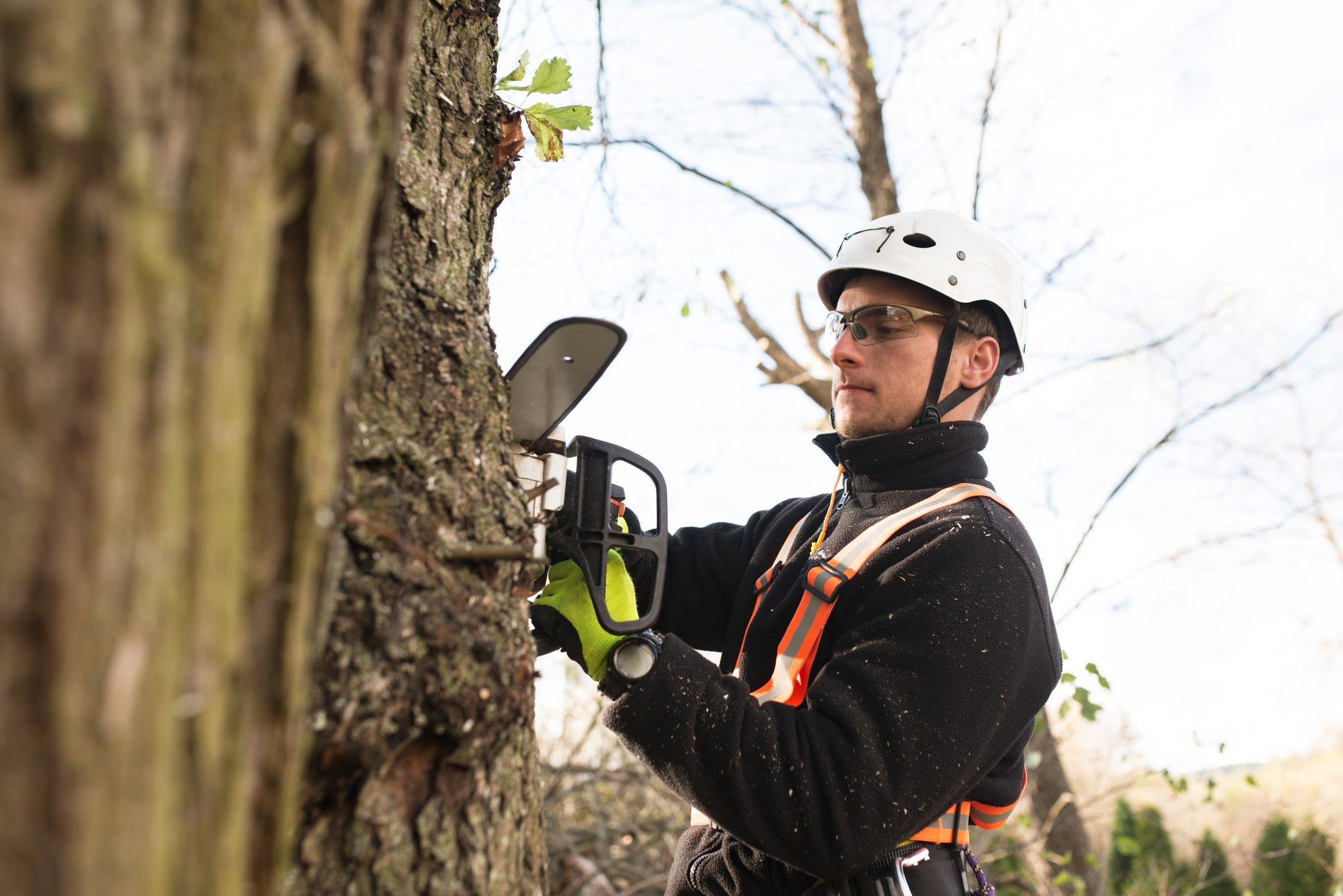 Face Shields vs. Safety Goggles: What to Use and When