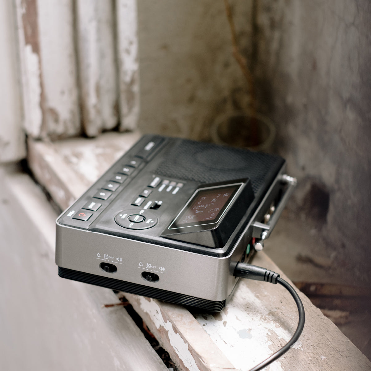 S.A.M.E. Weather Hazard Alert Radio w/ AM/FM Clock • Public Alert Radio • NOAA