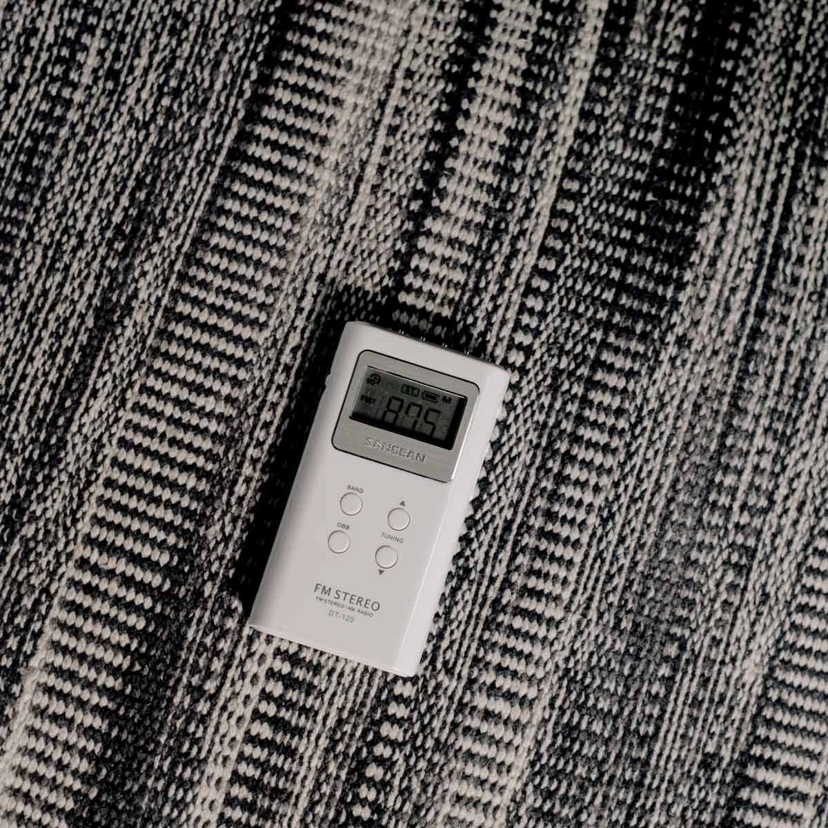 Sangean-FM-Stereo / AM Pocket Receiver