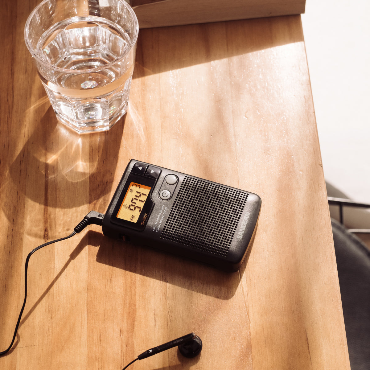 Sangean-FM-Stereo / AM Pocket Receiver with Built-in Speaker