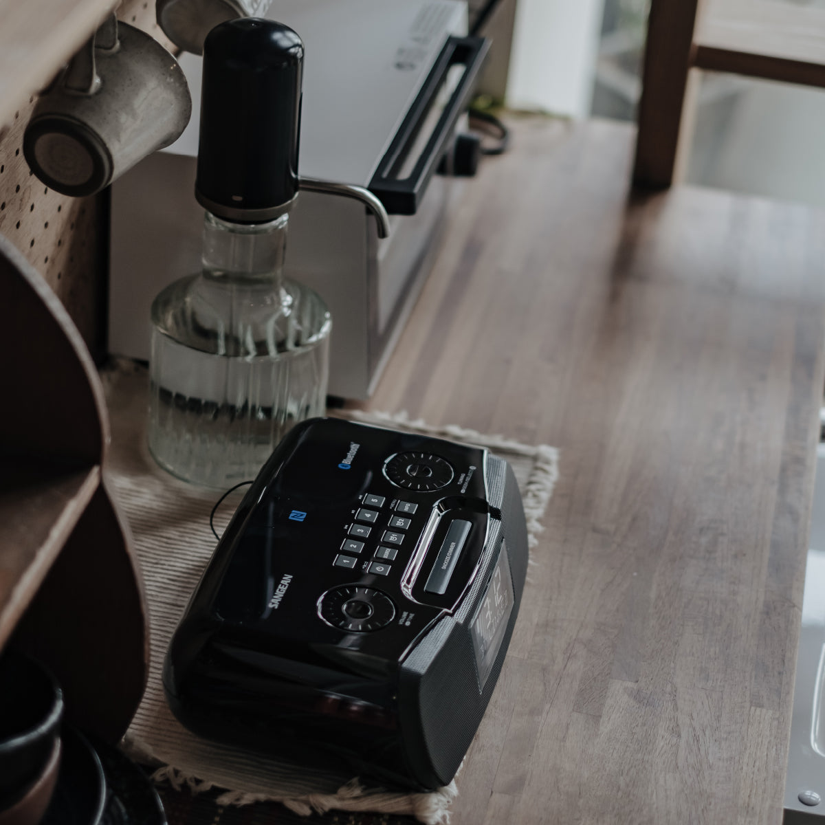 Sangean-FM-RDS (RBDS) / AM / Bluetooth / Aux-in / USB Charging Digital Tuning Clock Radio