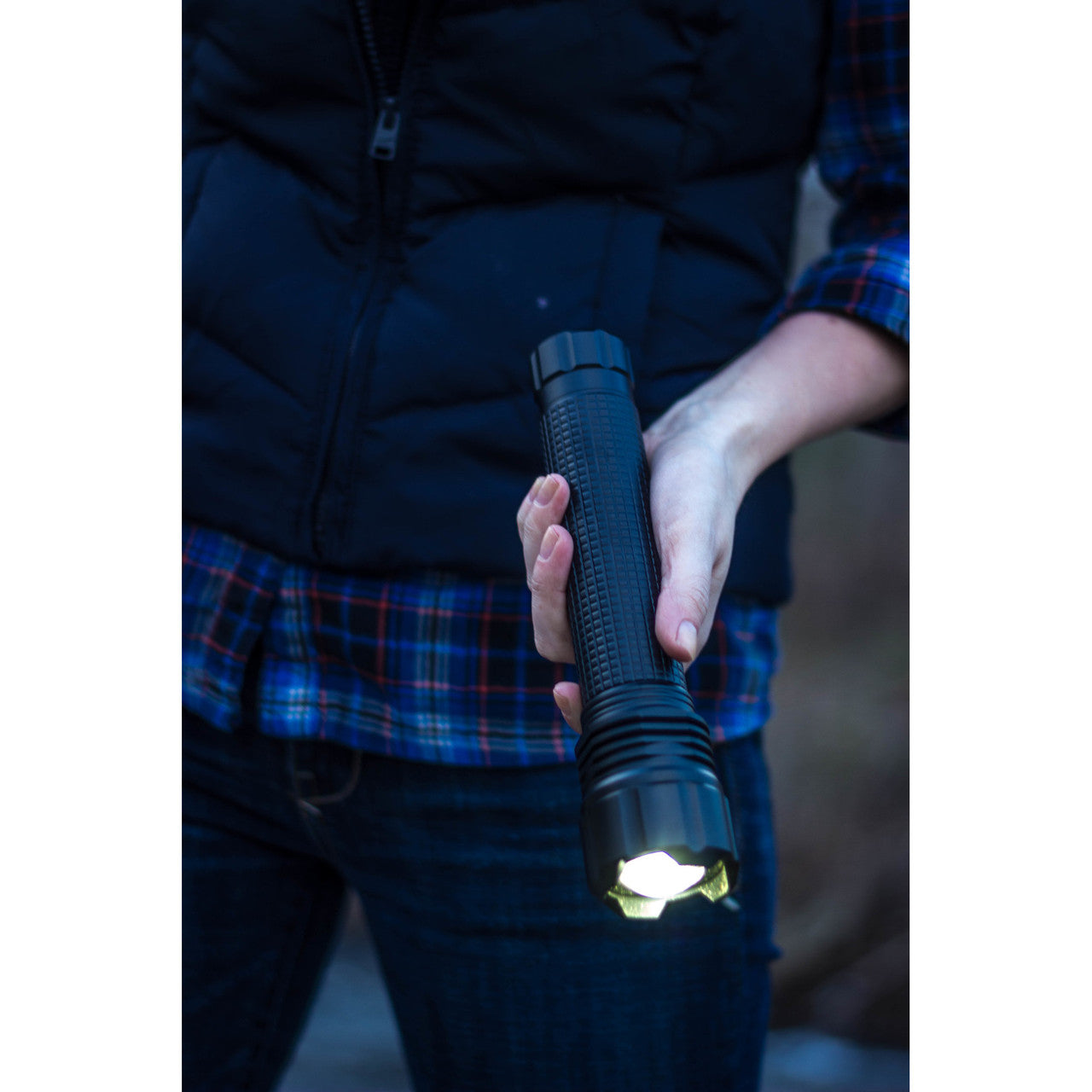 Stansport High-Powered - CREE LED Tactical Flashlight 2000 Lumens
