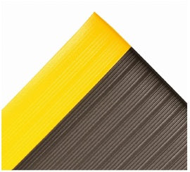 Superior Manufacturing 3' X 30' Black And Yellow Closed Cell Polyvinylchloride Achilles™ Anti Fatigue Mat Anti Fatigue Floor Mat
