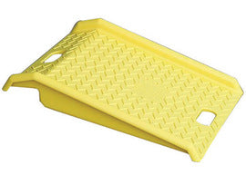 Eagle 27" X 27" X 4" Yellow HDPE Curb Ramp