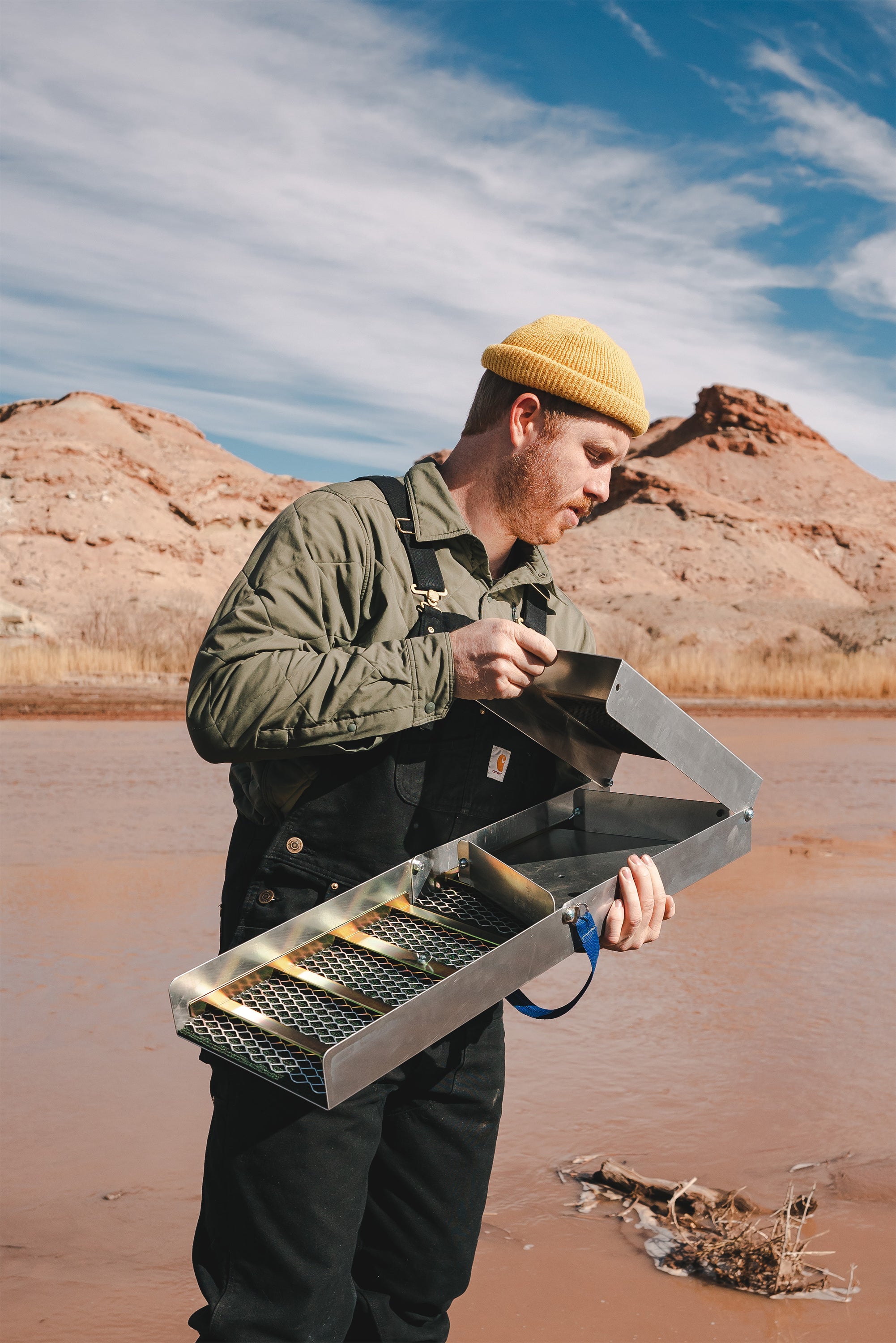 Backpacking Self-Locking Sluice Box-eSafety Supplies, Inc